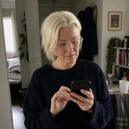 Portrait von Laura Ecker